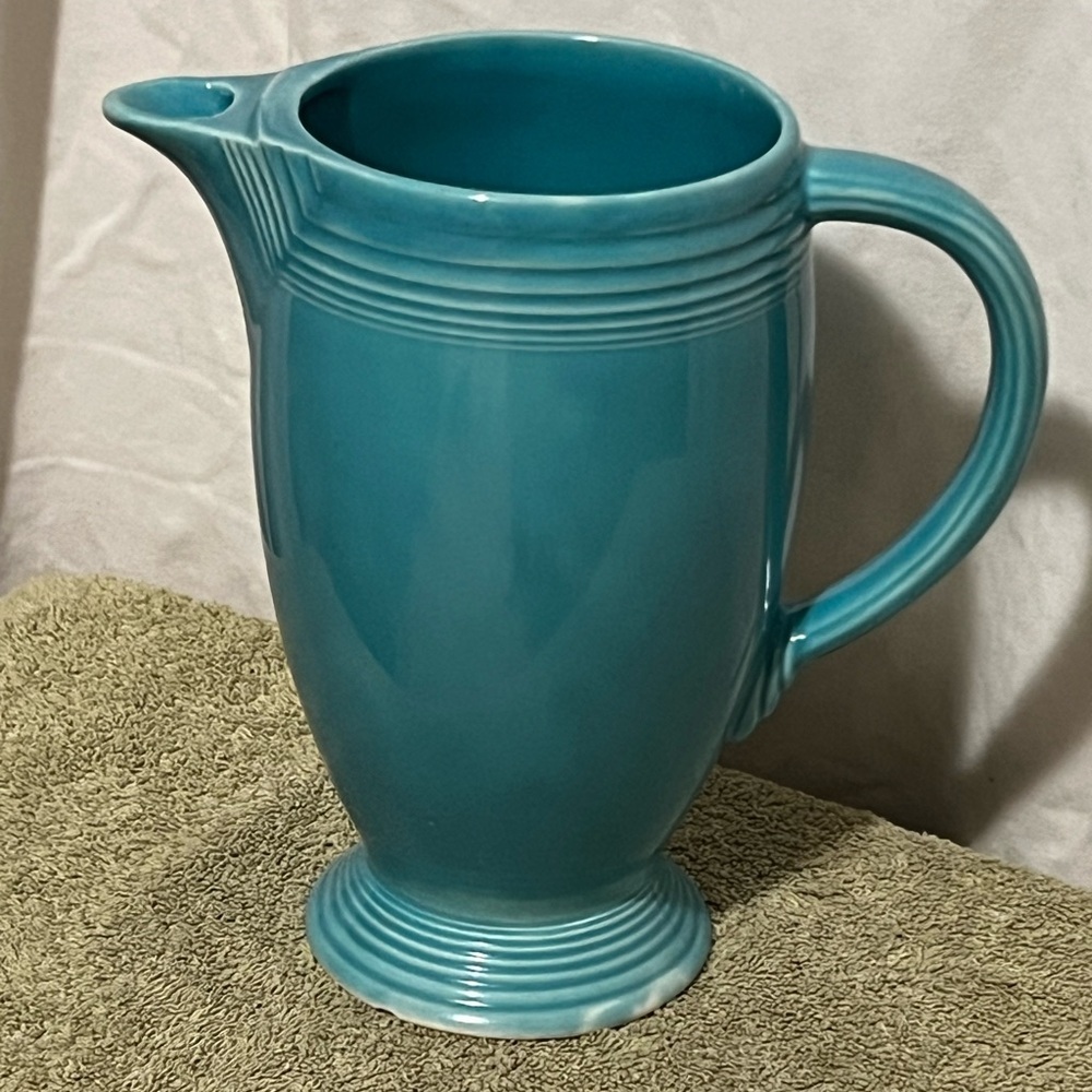 Homer Laughlin Fiesta Ware Water Pitcher/ Coffee Pot Vintage VGUC